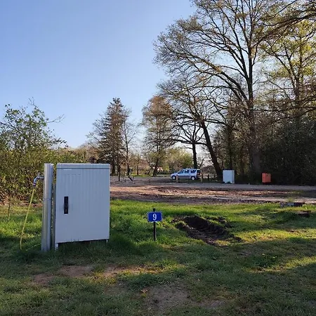 Campingplatz Wohnmobilstellplatz Im Tierpark